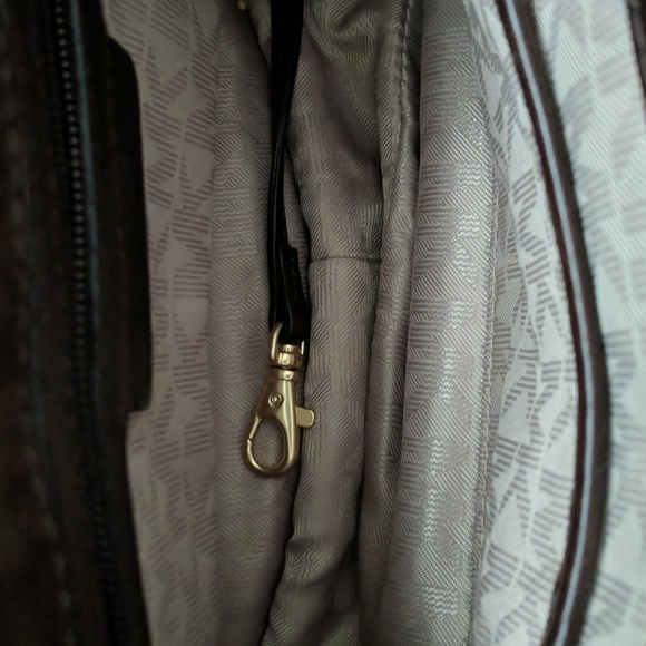 Michael Kors saddle bag - Picture 8 of 14